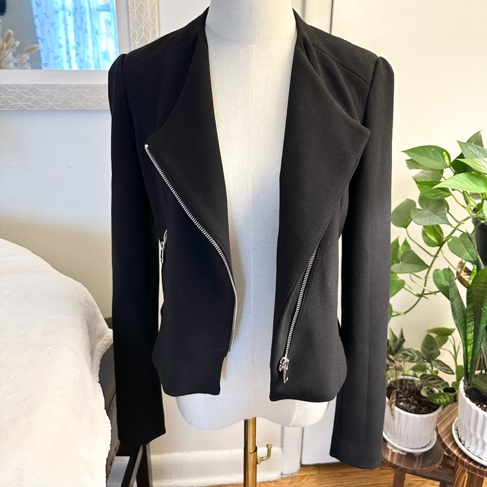 ZARA JACKET. Size S.